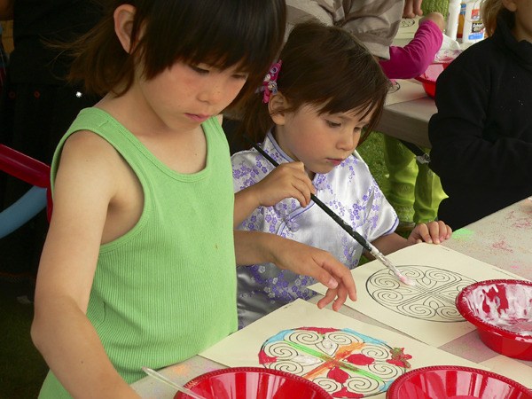 Children enjoy Sammamish Days activities during the 2011 event.